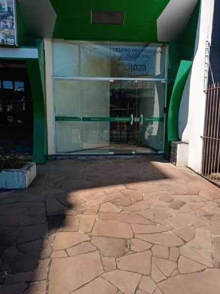 Conjunto Comercial/Sala com 1 banheiro e 33m² à venda no bairro Floresta, Porto Alegre