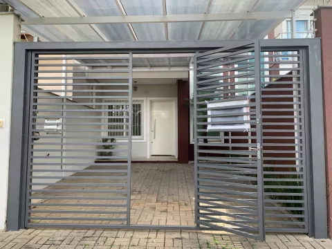 Sobrado com 3 quartos, 3 banheiros e 120m² à venda no bairro Estancia Velha, Canoas